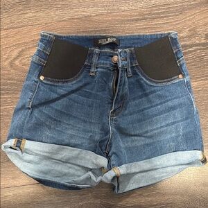 Judy Blue Women's Blue Denim Shorts